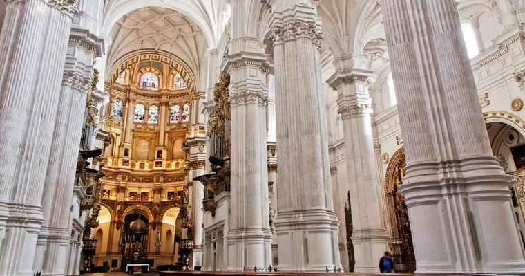 The Spanish-language Cathedral and Chapel tour